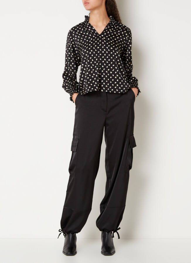 NEO NOIR Romy loose fit cargobroek van satijn