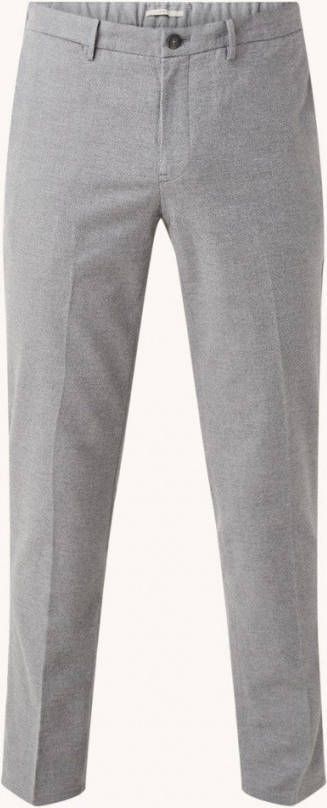 Mango Brest slim fit pantalon met steekzakken en persplooi