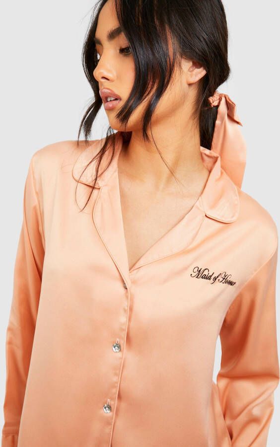 boohoo Geborduurde Satijnen Premium Maid Of Honour Pyjama Set Met Shorts En Strik, Rose Gold