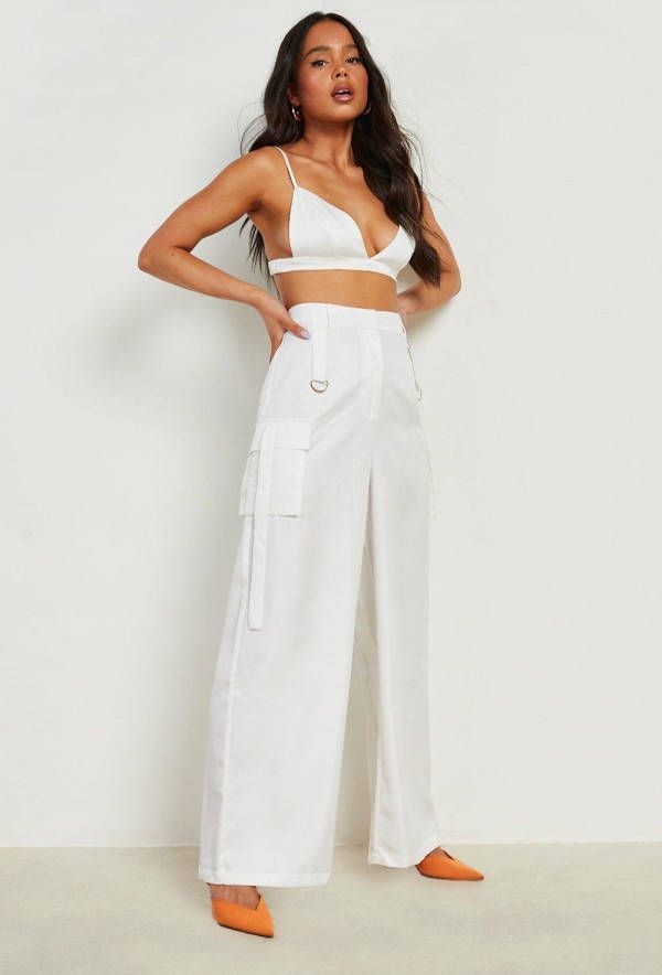 boohoo Petite Geweven Wide Leg Cargo Broek, White
