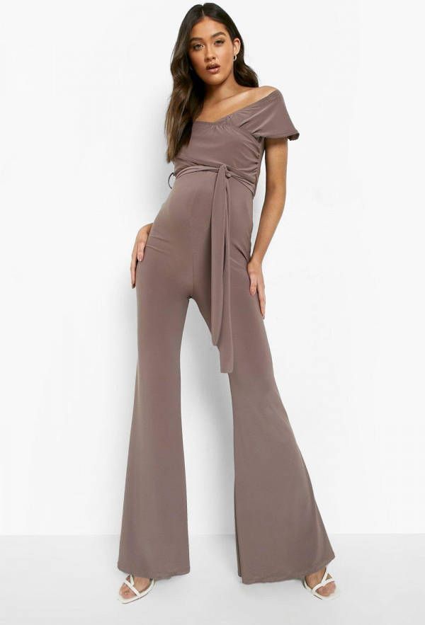 boohoo Zwangerschap Strakke Jumpsuit Met Open Schouders, Mocha