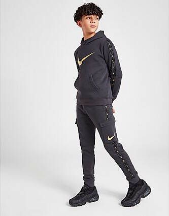 Nike Sportswear Repeat Cargobroek van fleece voor jongens Dark Smoke Grey/Metallic Gold