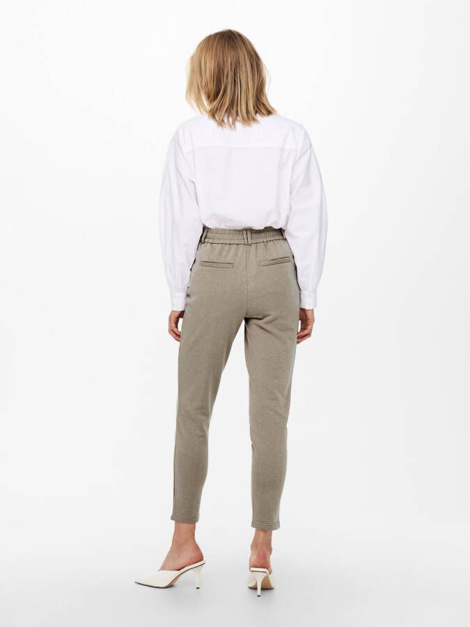 ONLY tapered fit broek ONLPOPSWEAT EVERY LIFE EASY PNT NOOS zand