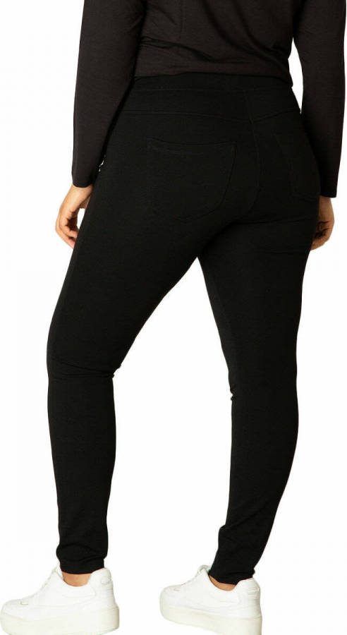 Base Level Curvy Jeggings Arnika Karakteristiek jeansmodel met aangeduide zakken voor en elastiek rondom